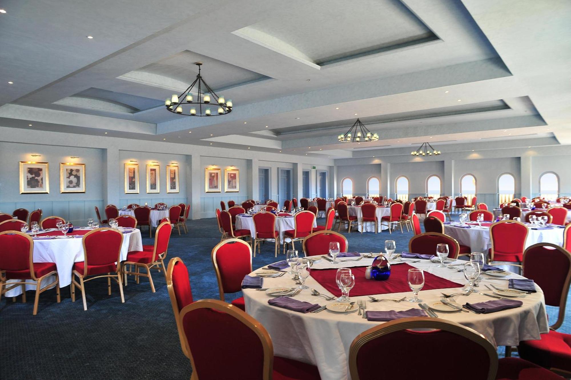 Strand Beach Resort Taba Exteriör bild The Long Room at Lord's